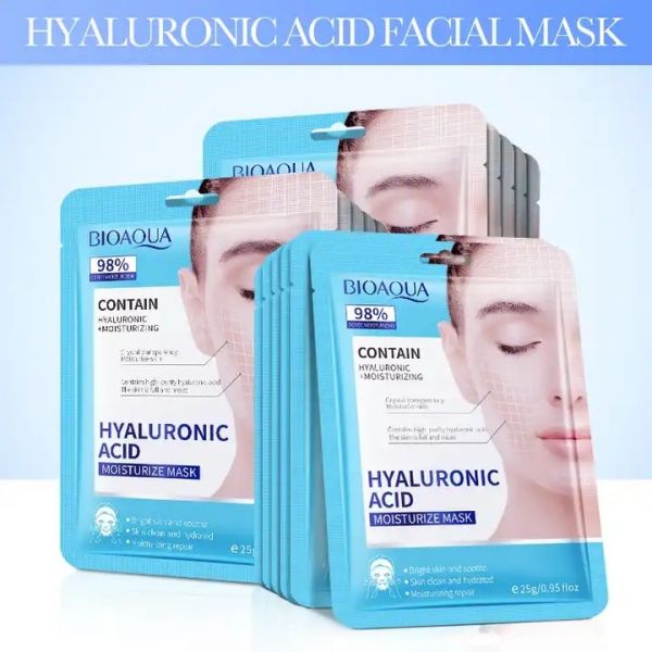 Moisturizing face mask with hyaluronic acid against wrinkles
